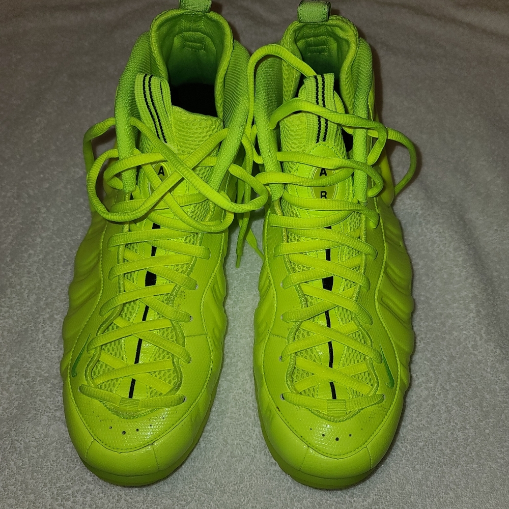 Size 15 Volt (neon) Nike Foamposites